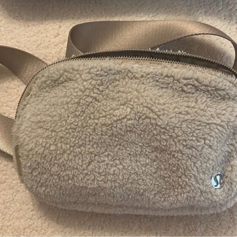 Lululemon Crossbody
